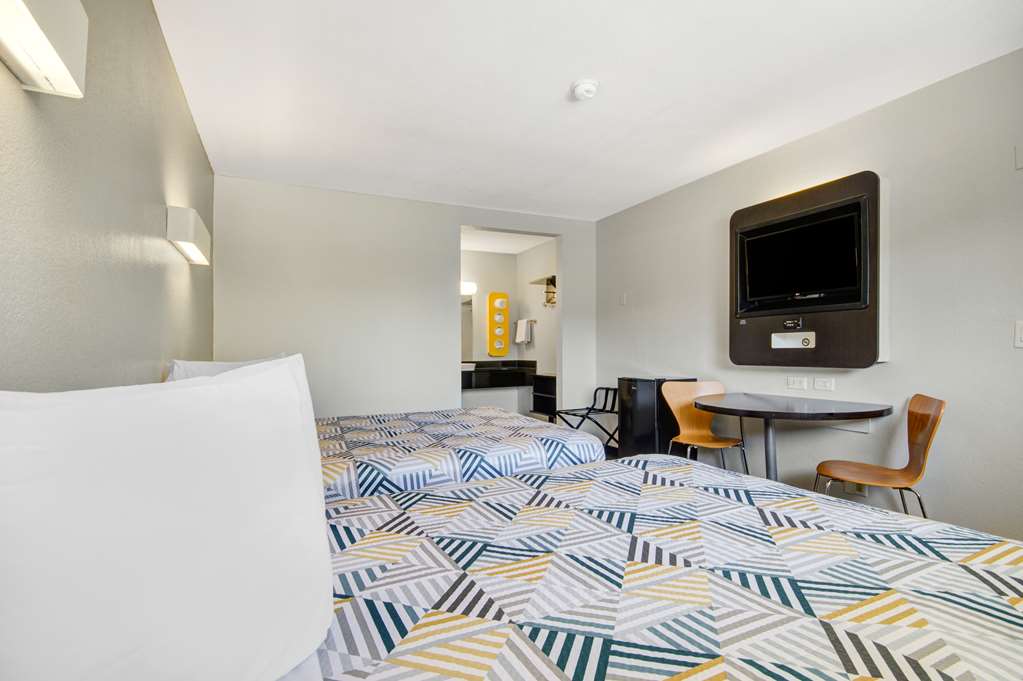 Motel 6 San Jose CA Airport - photo 20