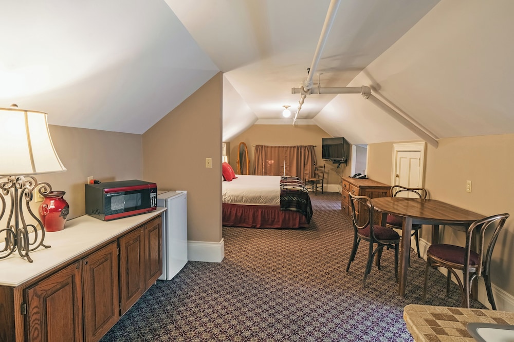 The Historic Redstone Inn - photo 33