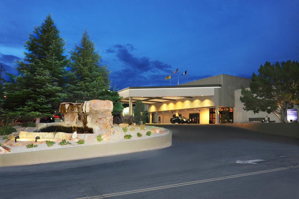 Wyndham Albuquerque Hotel & Conference Center - photo 2