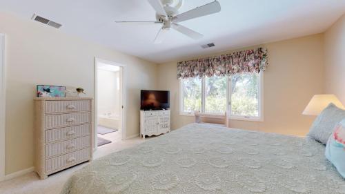 32 Heath Dr - photo 12