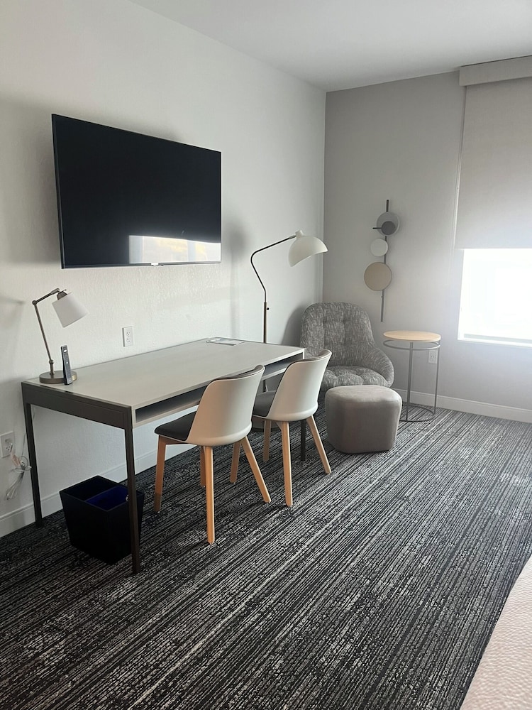 Towneplace Suites By Marriott Cincinnati Oakley - photo 19