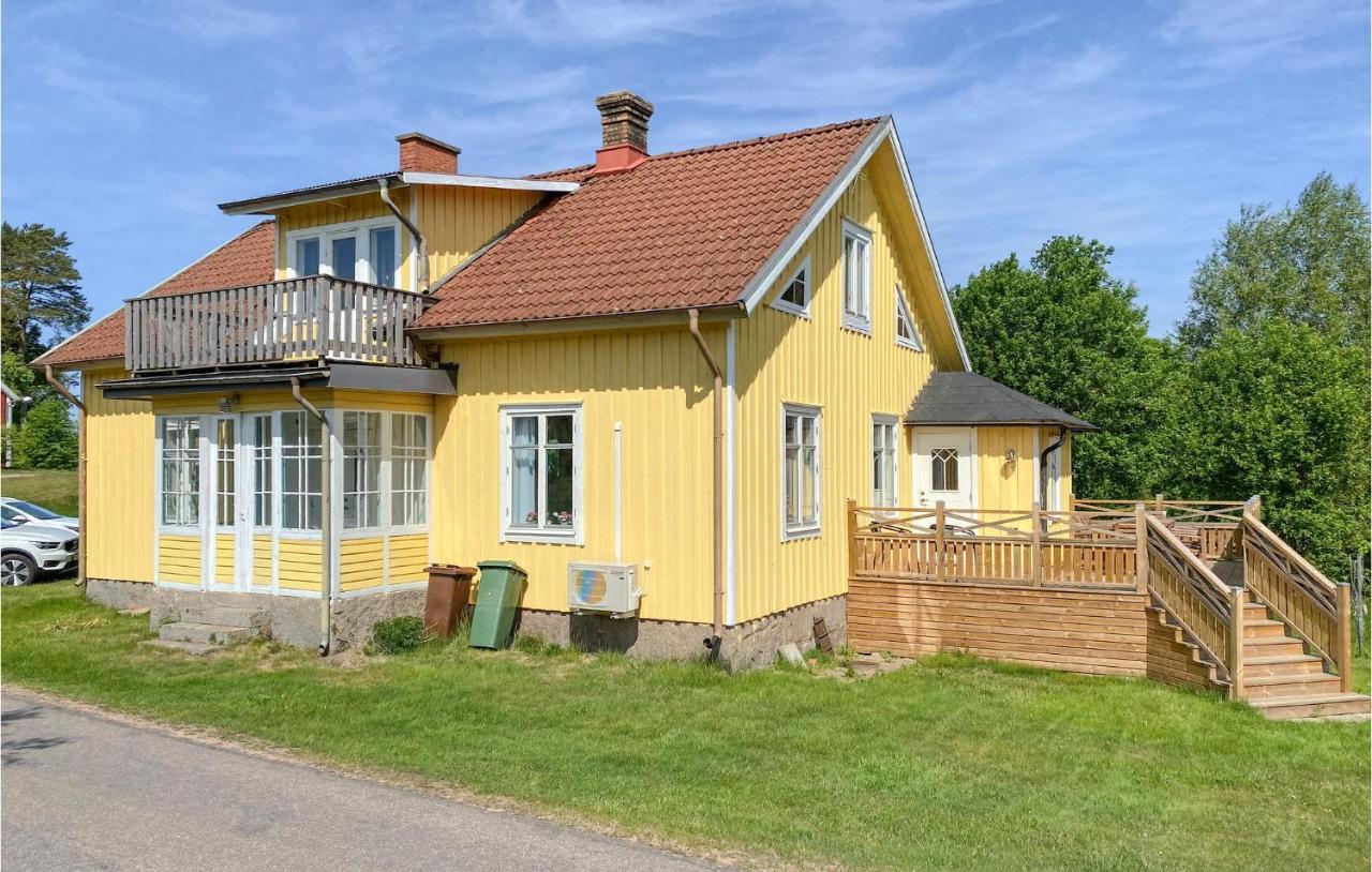 2 Bedroom Gorgeous Home In Hyltebruk — 4-Star Luxury Hotel in Hyltebruk, Sweden
