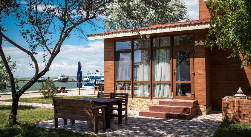 Prichal 80 Hotel in Zatoka, Ukraine