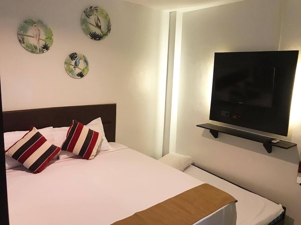 The Blanket Hotel Restaurant & Coffee — Ilagan — photo 2