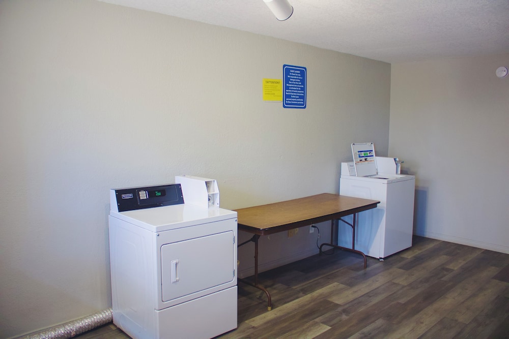 Meridian Inn Oklahoma City Airport - photo 27