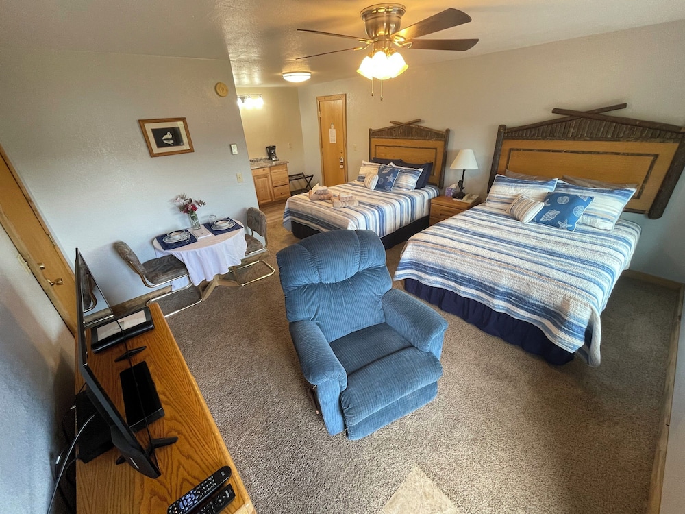 Denali Lakeview Inn - photo 2