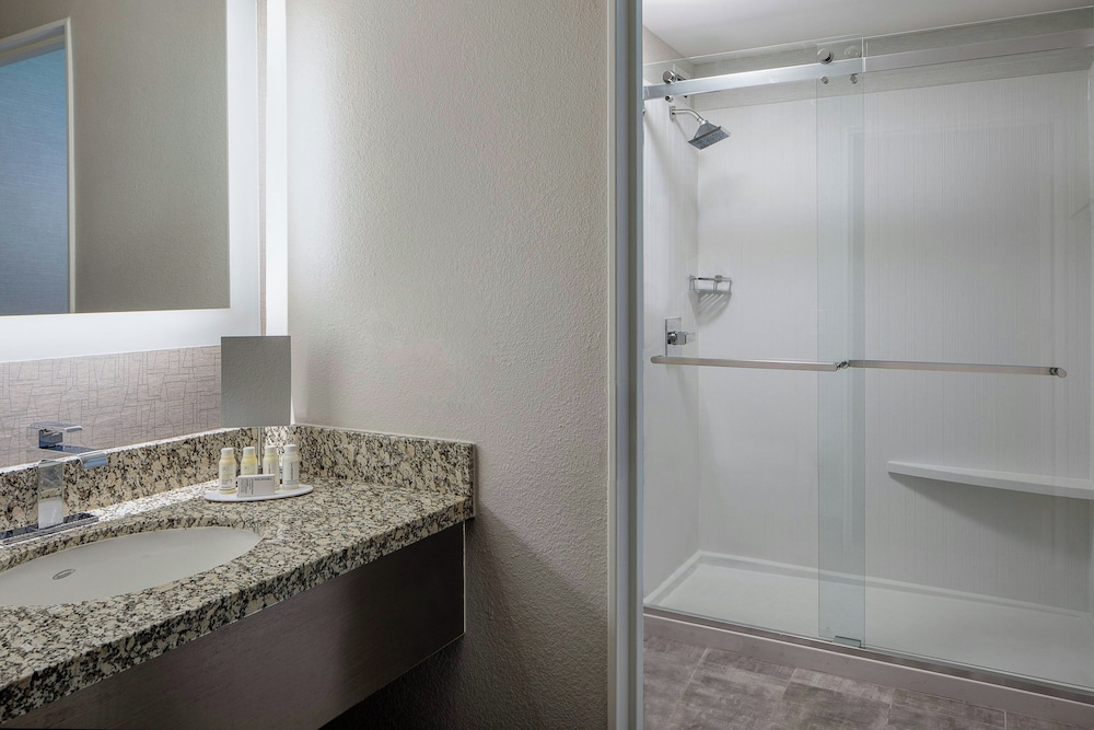 Courtyard by Marriott Fort Worth Downtown Blackstone - photo 27