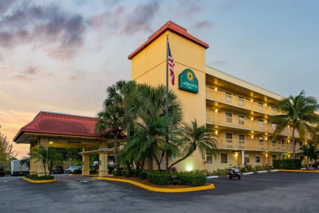La Quinta Inn by Wyndham West Palm Beach Florida Turnpike - photo 8