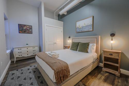 4 Bed 2 Bath 200mbps Internet Luxury Keyless Entry — 4-Star Luxury Hotel in Boston, United States