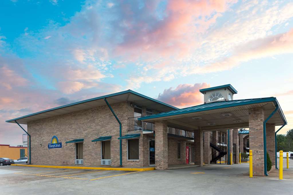 Days Inn by Wyndham Forest — hotel in Forest