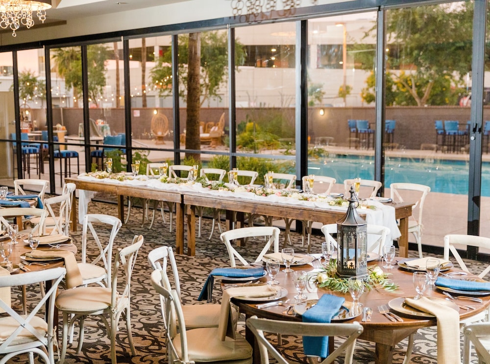 Crowne Plaza Phoenix Airport PHX by IHG - photo 42