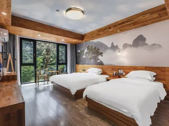 Puyu Mountain Household in Xianju, People's Republic of China