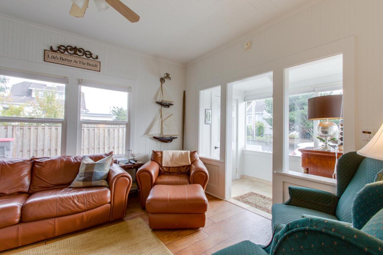 Seaside Cottage — 4-Star Luxury Hotel in Seaside, United States