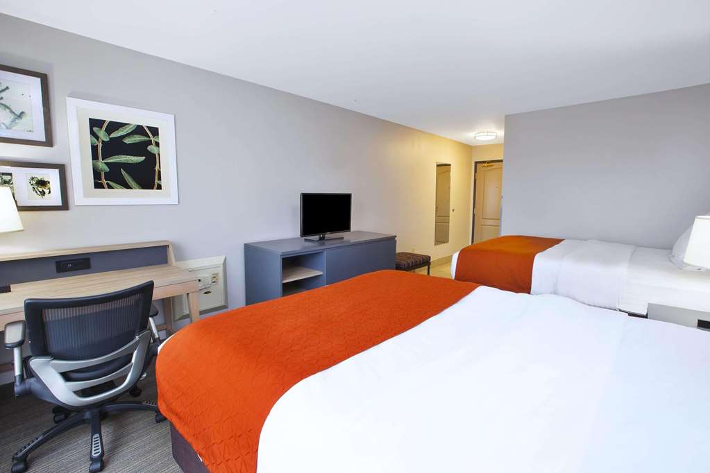 Country Inn & Suites by Radisson Big Rapids MI - photo 6