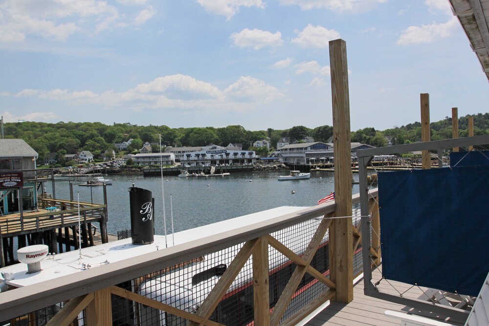 Fishermans Wharf Inn - photo 25
