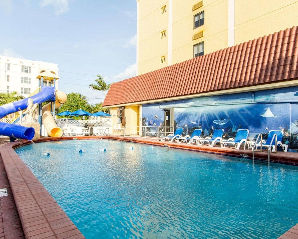 Comfort Inn Oceanside Deerfield Beach - photo 37