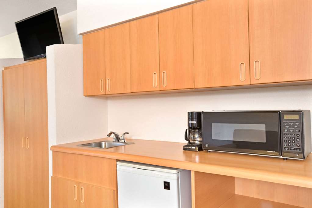 Microtel Inn & Suites by Wyndham Morgan Hill San Jose Area - photo 13