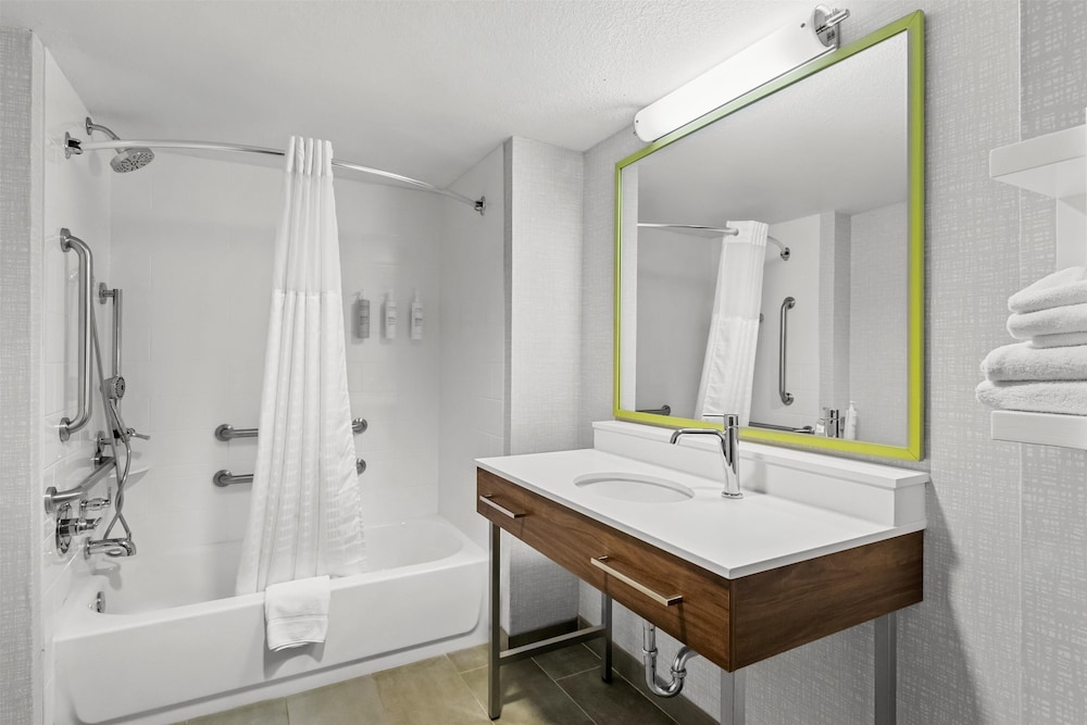 Hampton Inn & Suites Phoenix Gilbert - photo 39