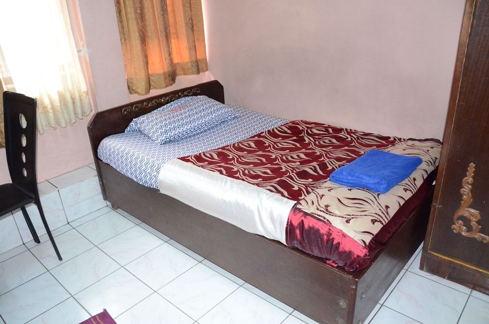 Chomba Hotel