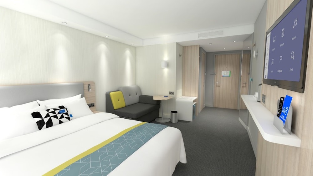 Holiday Inn Express Hotel & Suites Schulenburg by IHG - photo 33