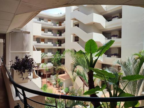 Sunny Guadalmina Apartment — 4-Star Luxury Hotel in Marbella, Spain