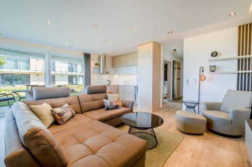 MyFlat Sunset Beach77 Premium Apartment — 4-Star Luxury Hotel in Siofok, Hungary