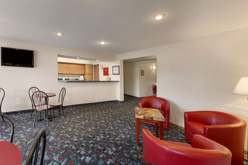 Super 8 by Wyndham Cromwell Middletown - photo 6