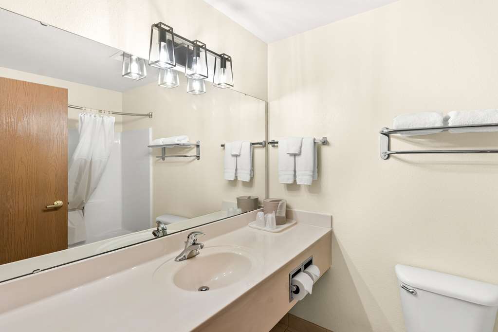 GuestHouse Kelso Longview - photo 15