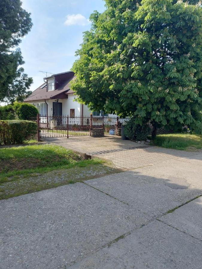 Viktoria Szallashely — hotel in Szigetvar