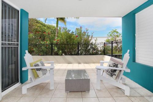 Unit 3 On the Park — 4-Star Luxury Hotel in Coolum Beach, Australia