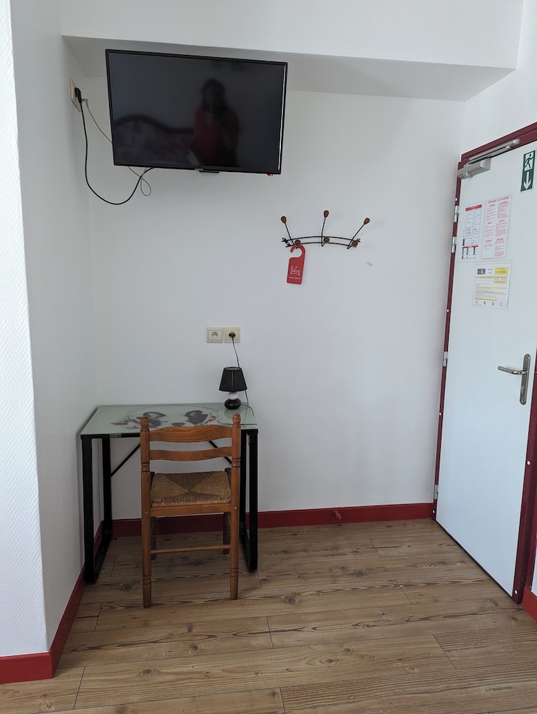 Auberge Des Pins — Aubenas — photo 5