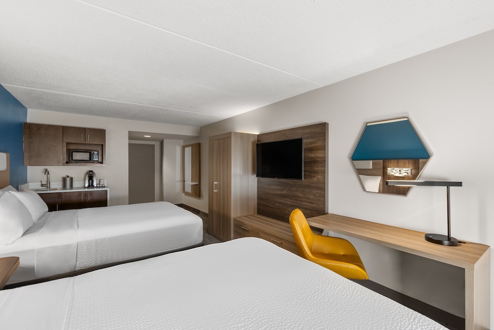 Holiday Inn Express Hotel & Suites Danbury I 84 by IHG - photo 7