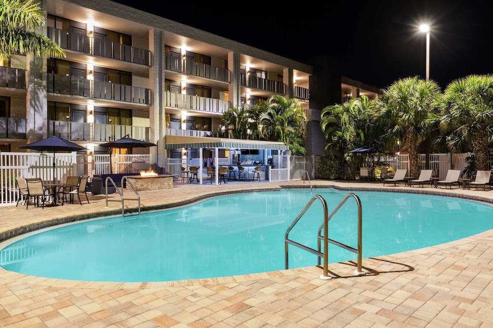 Spark by Hilton Sarasota Siesta Key Gateway - photo 11