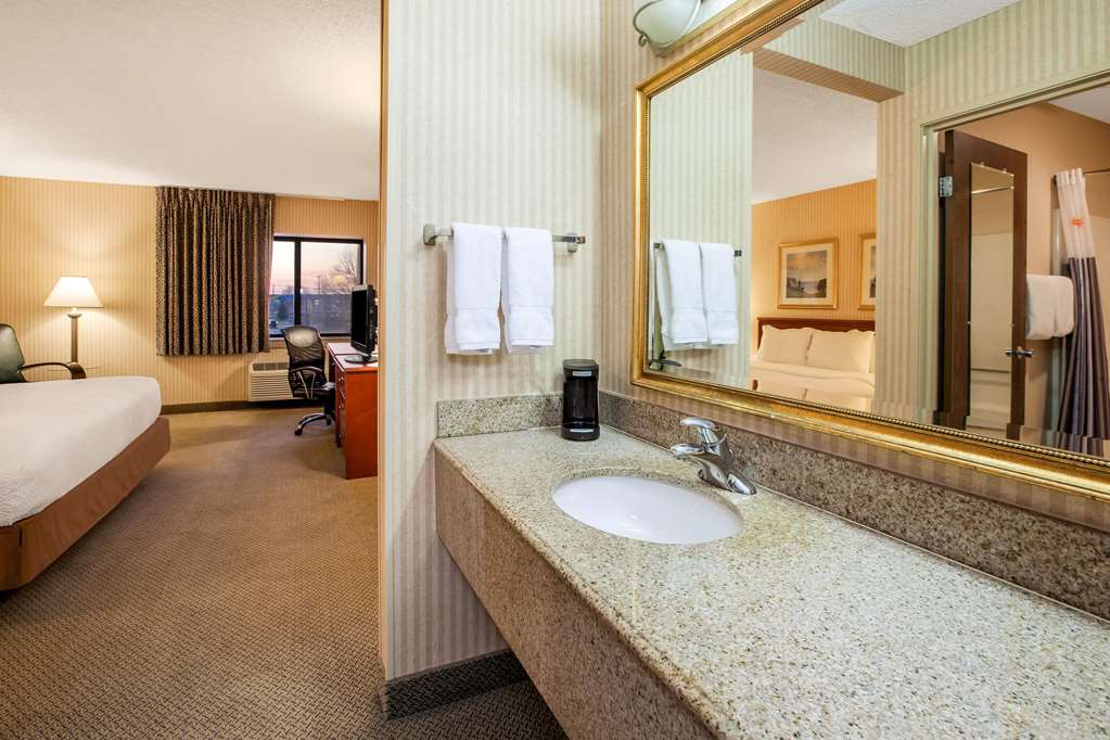 La Quinta Inn by Wyndham Detroit Southgate - photo 22