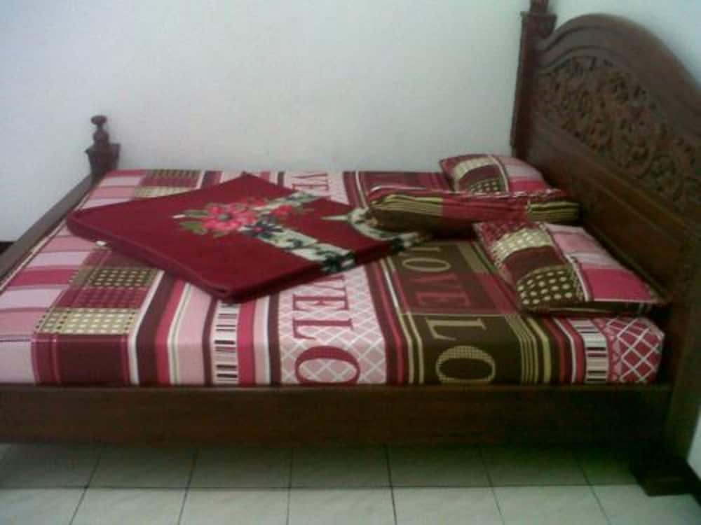 Griya Putih in Batu, Indonesia