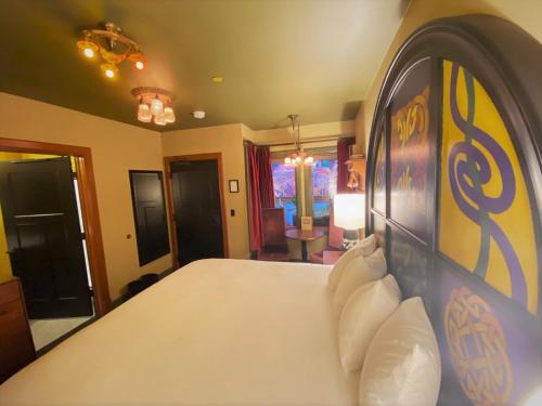 McMenamins Elk Temple - photo 18
