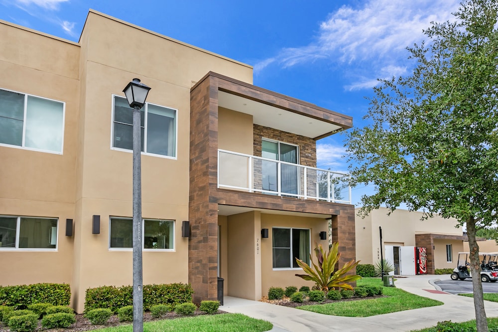 Modern Magic Village Resort Townhome - photo 36