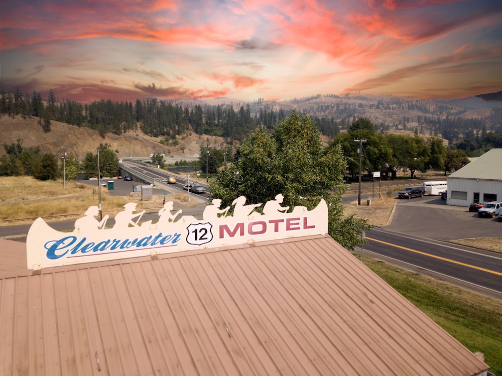 Clearwater 12 Motel - photo 22
