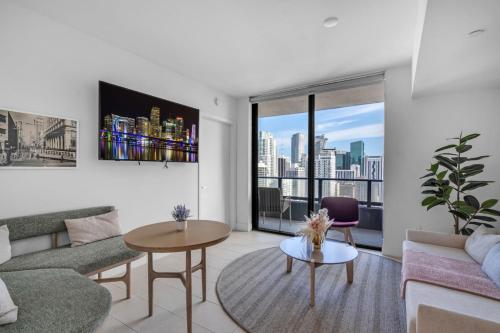 Bright and Breezy 1 Bed Unit With Water and City Views — 4-Star Luxury Hotel in Miami, United States