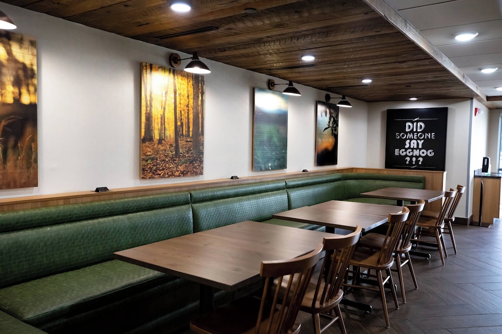 Fairfield Inn & Suites by Marriott Louisville Airport - photo 17