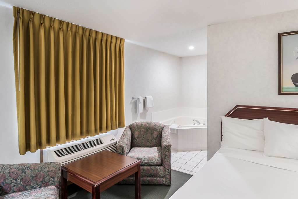 Americas Best Value Inn Wenona - photo 23