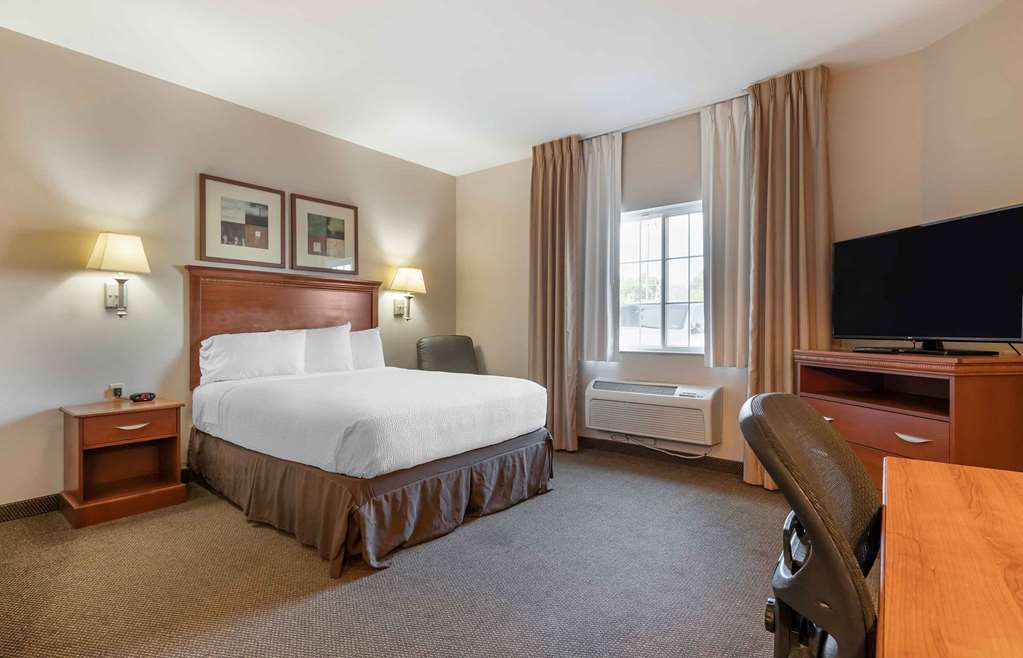 Extended Stay America Suites Bartlesville Hwy 75 - photo 13