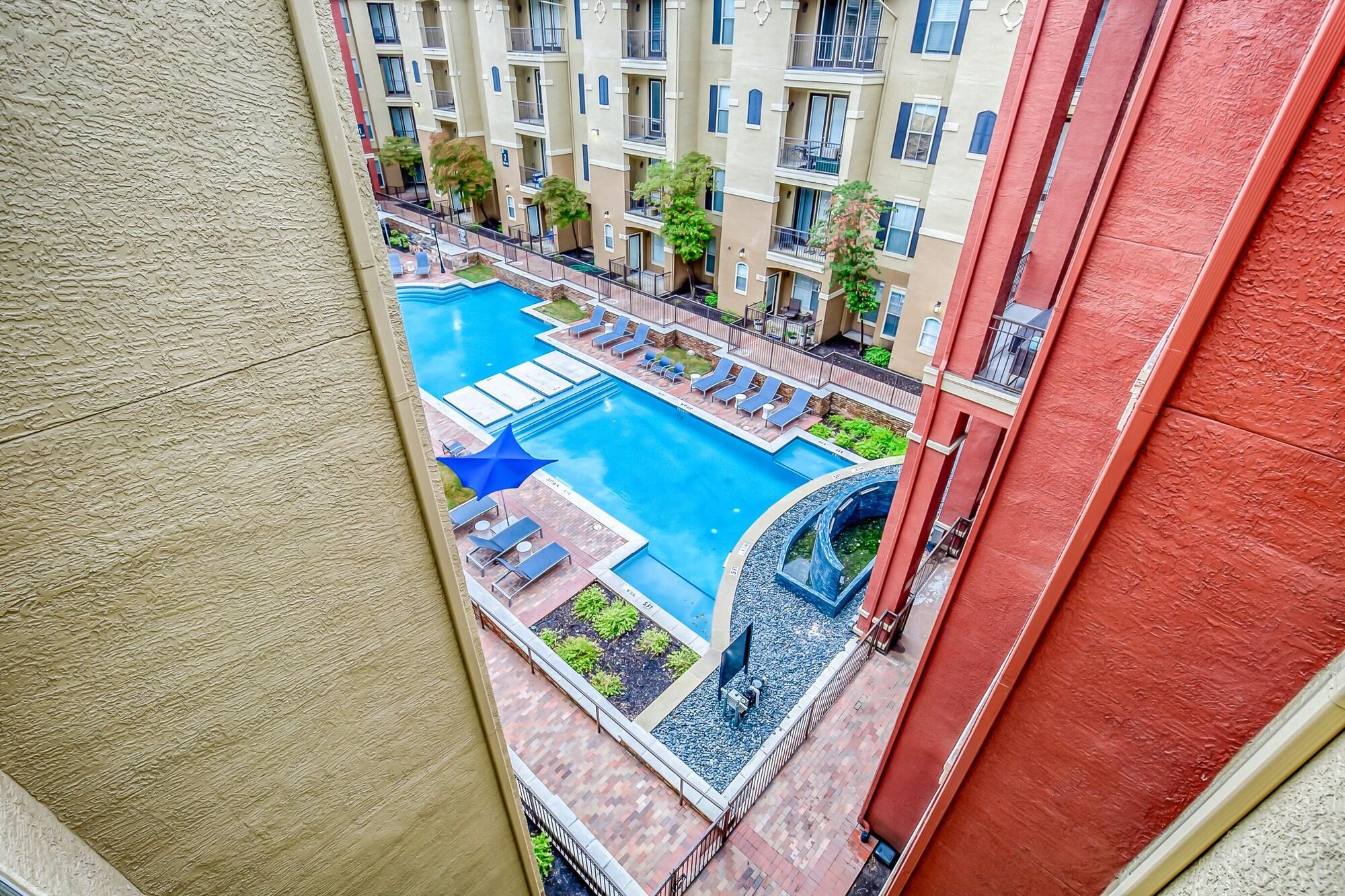 Modern Uptown Dallas Stay by Amyfinehouse - photo 27