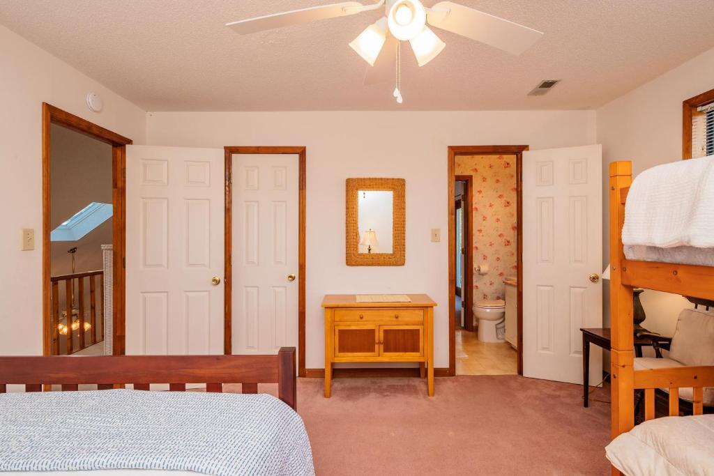 The Rectory by Oak Island Accommodations - photo 4