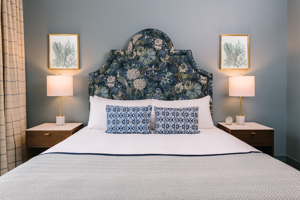 The Bradley Hotel - photo 12