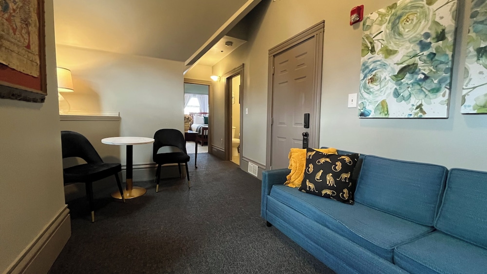 Stone Gables Inn - photo 13