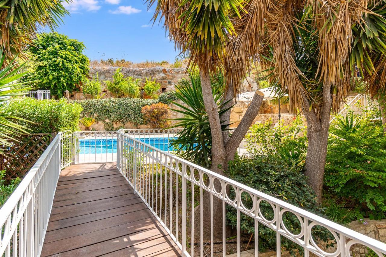 The Bridge Villa by Ezoria Villas