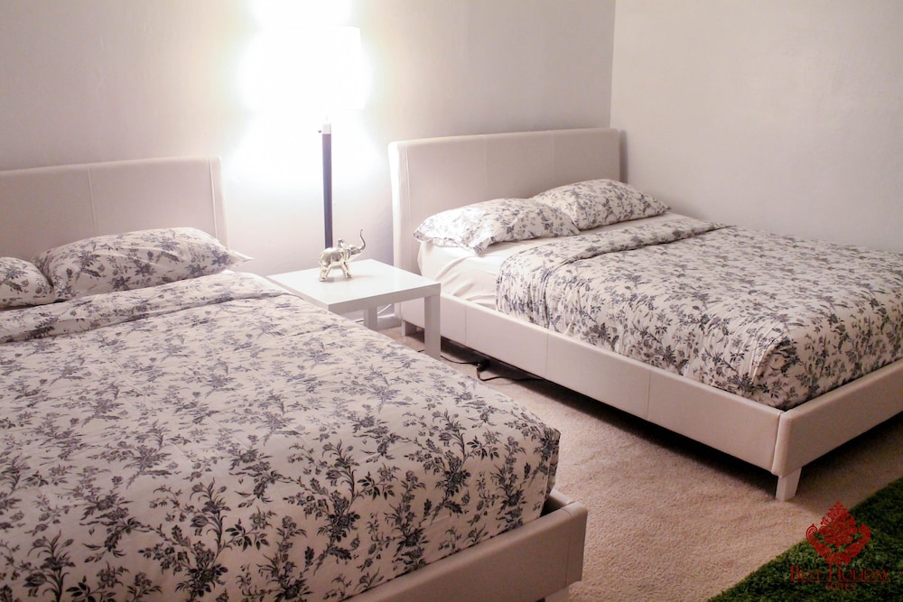 Sunny Isles Suites - photo 4
