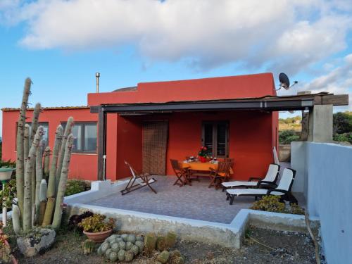 Dammuso Il Cactus — 4-Star Luxury Hotel in Pantelleria, Italy