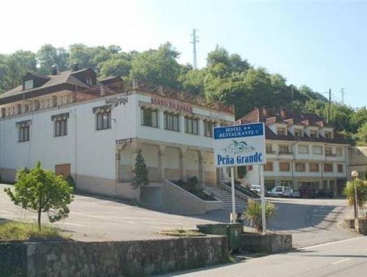 Hotel Pe agrande in Cangas Del Narcea, Spain